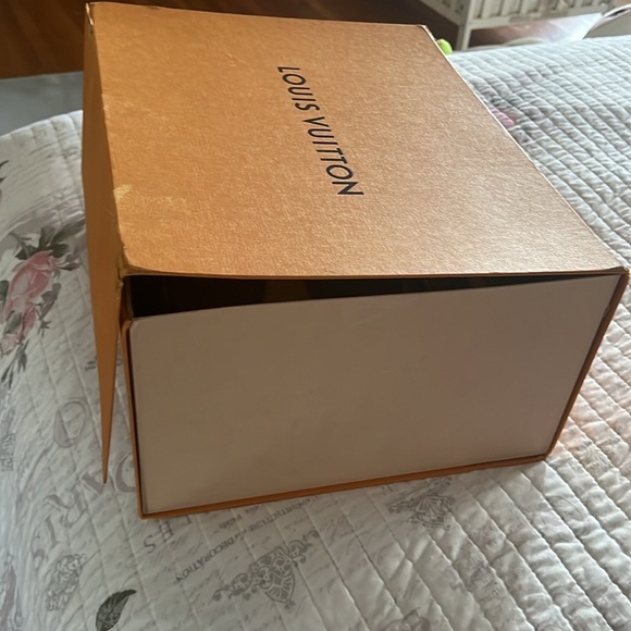 CUSTOMER APPRECIATION GIVEAWAY RETAIL VALUE $1800 AND UP - Picture 6 of 13